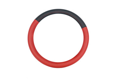 оплетка CARPETELLI на руль M кожа Classic (черная кожа гладкая 30%, перфорация красная 70%, красная нить) арт. CA023-СPRdRd